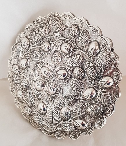 Continental silver vanity