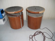 omnidirectional speakers-Vintage-peeling veneer but restorable
