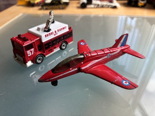 Matchbox red arrows hawk - red, &