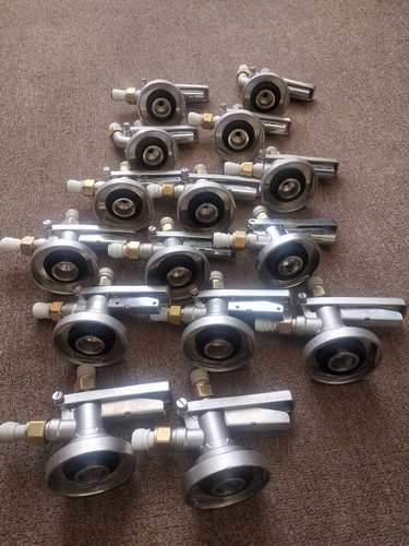 Type keg couplers - type,