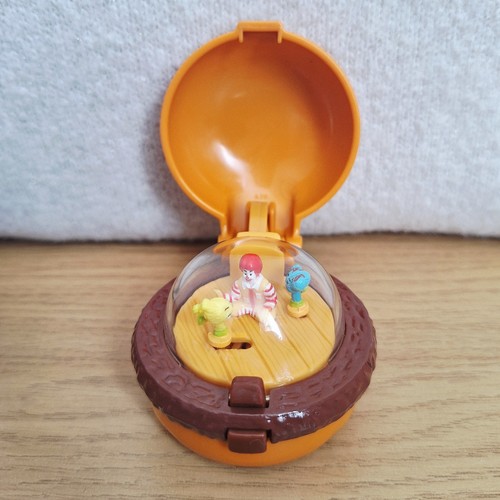 Mcdonalds burger wind happy - wind, up