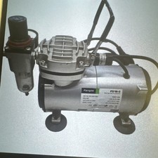  Airbrush compressor AS-18-2 complete with airbrush kits