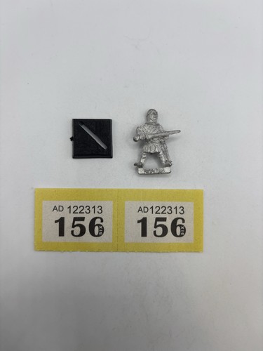 Bretonnian men arms - bretonnian, at