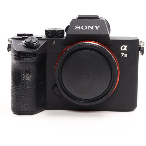 Sony iii digital mirrorless - a7,