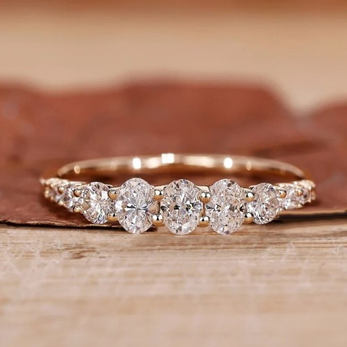 Oval cut 15ct diamond - 2.15ct,