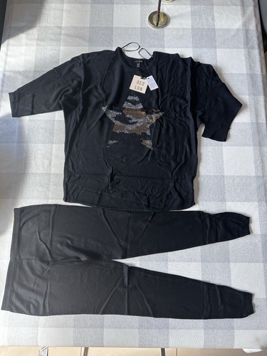 Lounge suit casual - lounge,