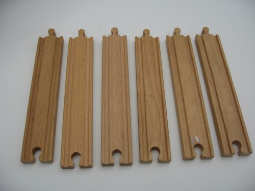 Six long straight wooden - six, train