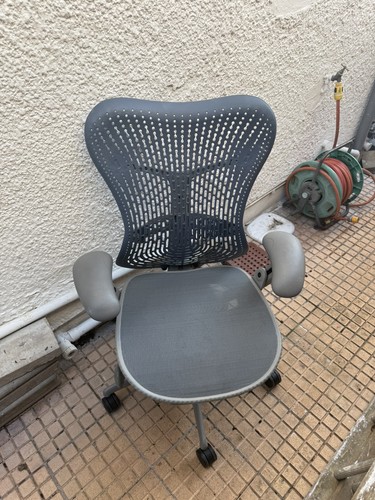 Herman miller mirra - herman, triflex