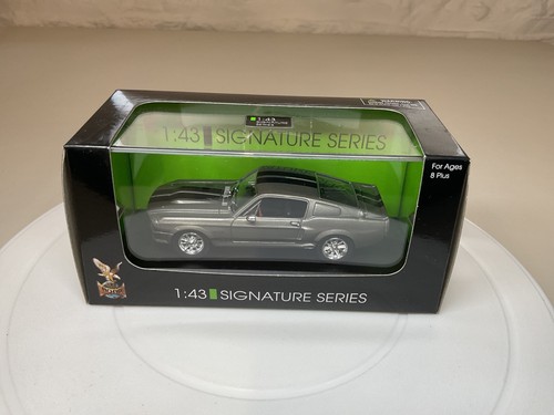 Road signature series - 1:43,