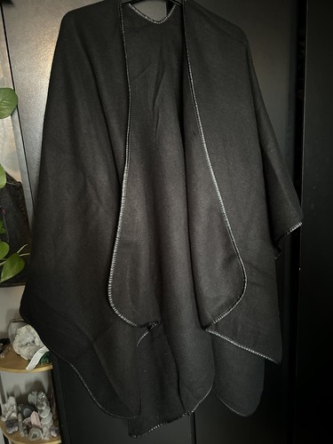 Black warm cape - black,