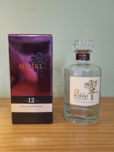 Hibiki year whisky bottle - 12,