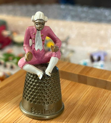 Early hantel pewter figurine - pewter,