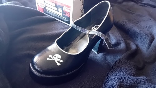Underground skull print shoe - print, 7
