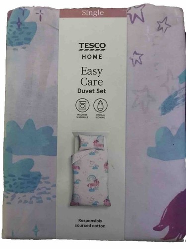 Pink unicorns always leave a - pink,