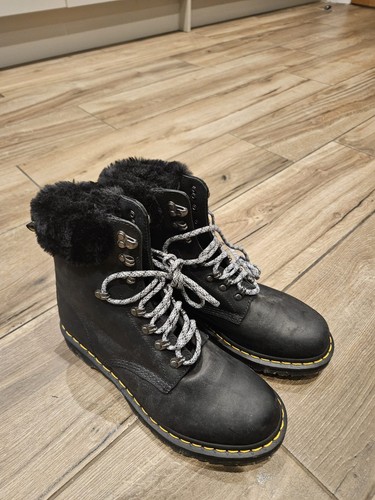 Faux fur lined martens - faux,