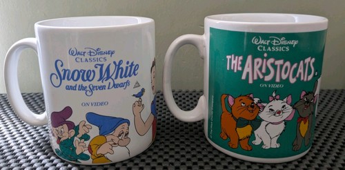 Vintage disney snow - , white