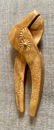 Stunning vintage hand carved - vintage,