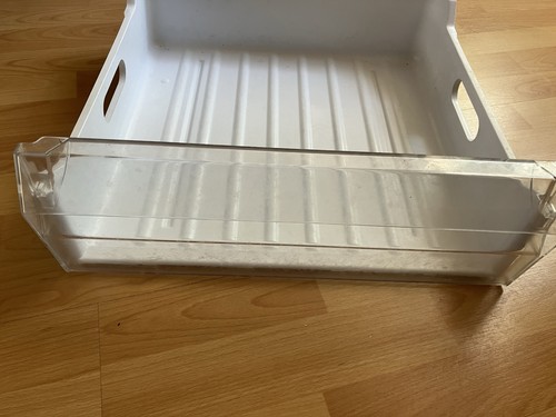Hotpoint freezer middle drawer - middle,
