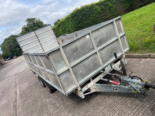 Ifor williams twin axle - twin,