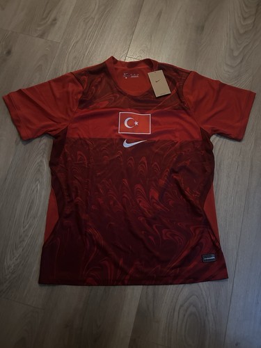 Turkey 2020 home - 2020–22,