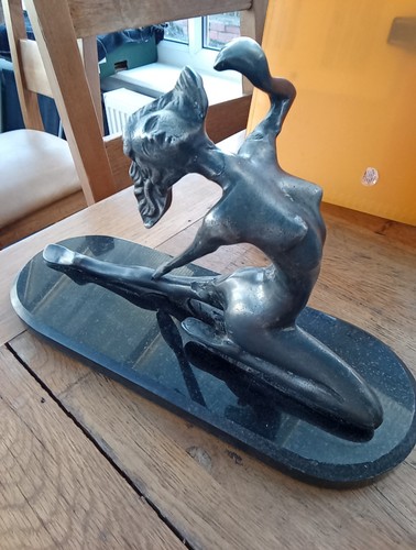 Art deco style cast - art,