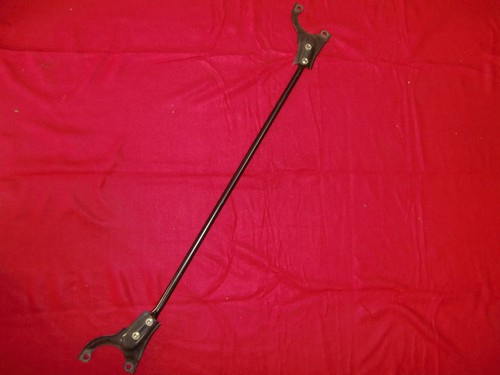 Strut brace rear upper - strut,