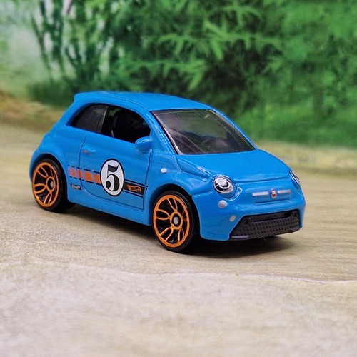 Hot wheels fiat - hot,