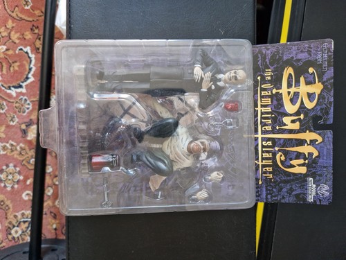The gentleman figure buffy - the,