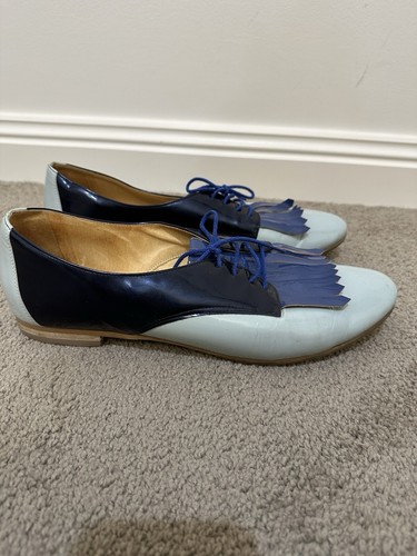 L37 hand made blue - hand,