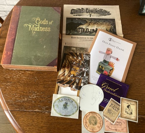 The mysterious package - mysterious,