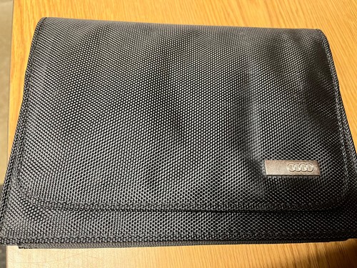 Audi saloon owners manual - a4,