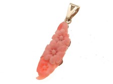 Vintage 9 Ct Gold Carved Coral