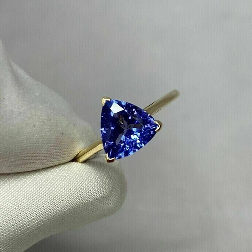 Trillion cut tanzanite - ct,
