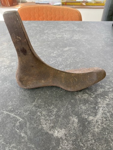 Vintage cast iron cobblers - vintage,