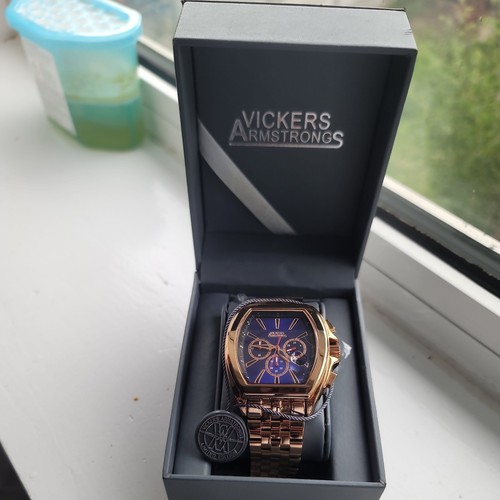 Quartz mens chronograph watch - mens,