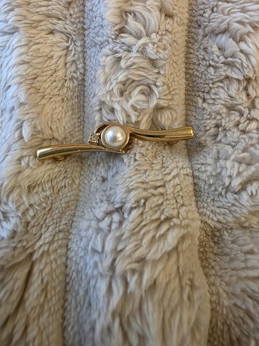 Elegant vintage gold tone faux - elegant,