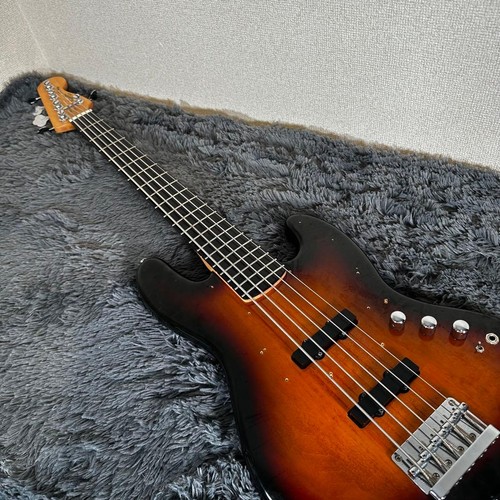 Rare squier jazz - squier,