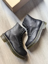 Dr. Martens 1460 Pascal Boots