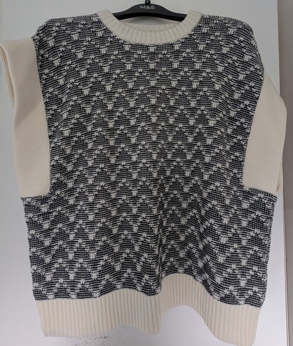 Ladies jaeger black and - and, cream