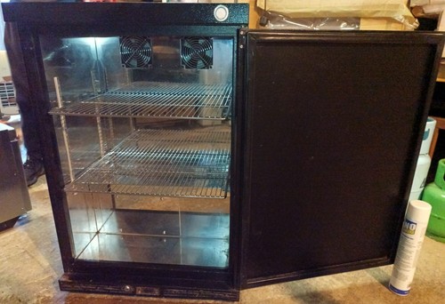 Single door commercial black - single, 1