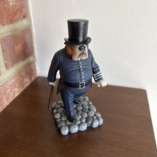 Robert Harrop Doggie People - DP185 - Bulldog Peeler Police.Very Good condition.