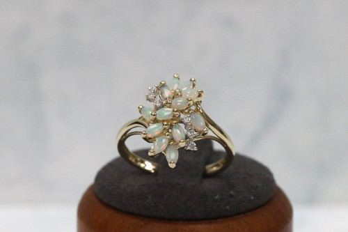 9ct yellow gold - yellow,