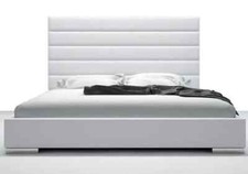 Italian Modern Chesterfield Bed Frame: UK Traditional Designs