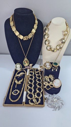 Vintage jewellery bundle gold - vintage,