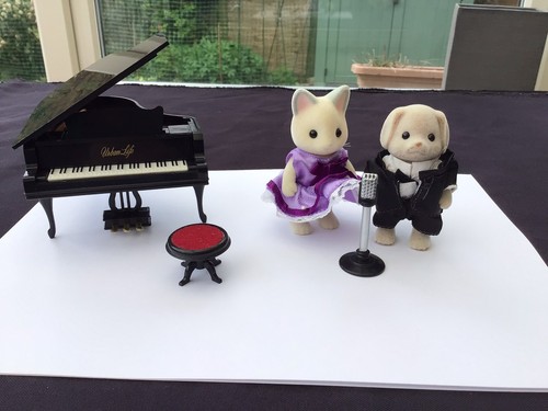 Sylvanian families waltzing - families,