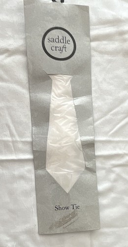 Saddle craft white show - craft, tie