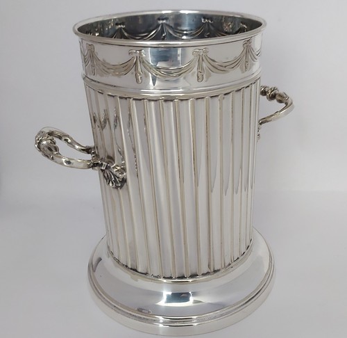 Walker hall silver plated - silver,