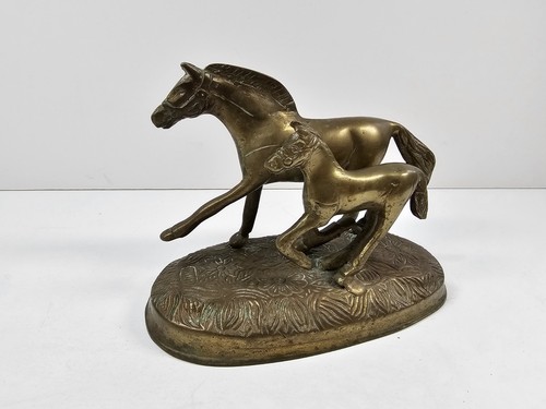 Brass horse mare and - brass, foal
