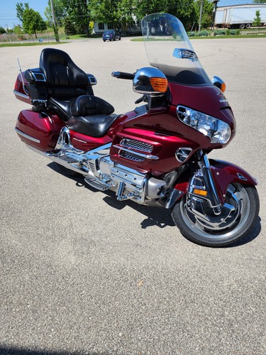 2005 honda gl1800 - honda,