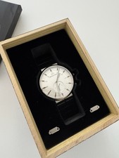 NIB ORIGINAL GRAIN WALNUT